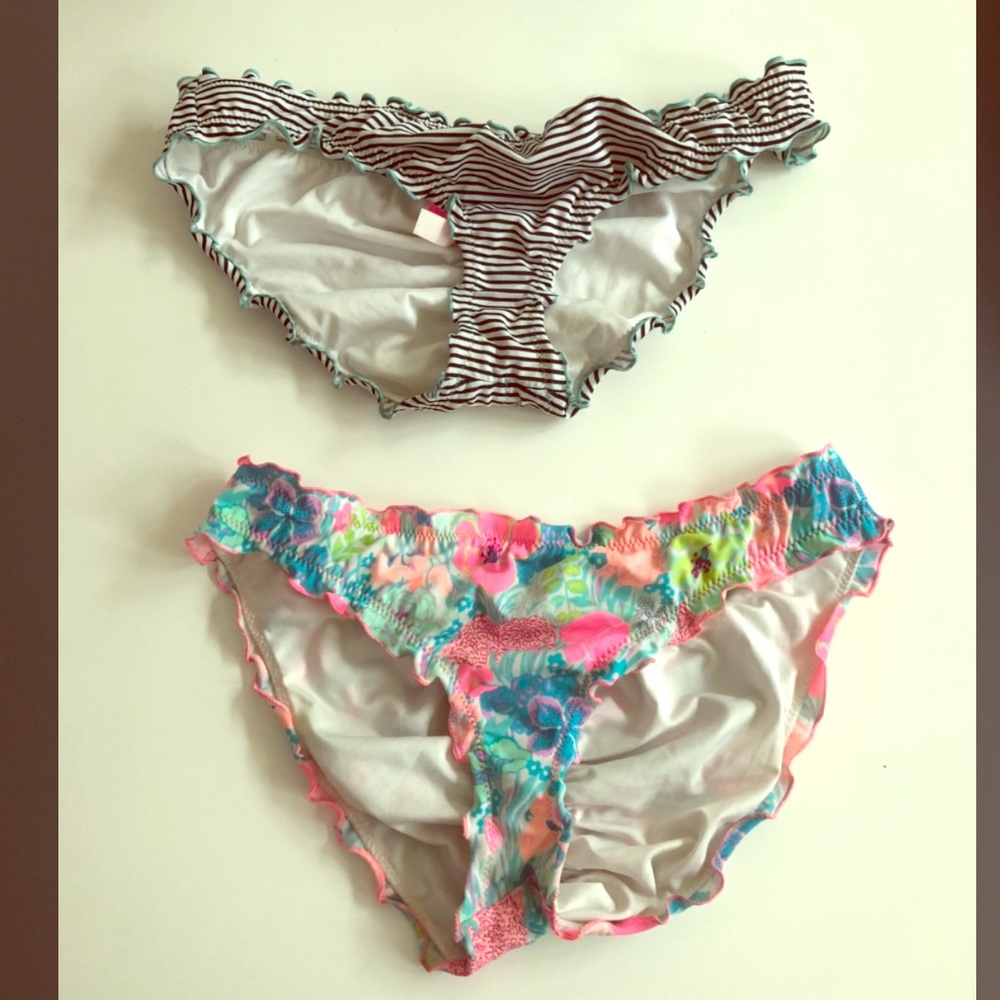 Bundle Victoria’s Secret scrunch bottom